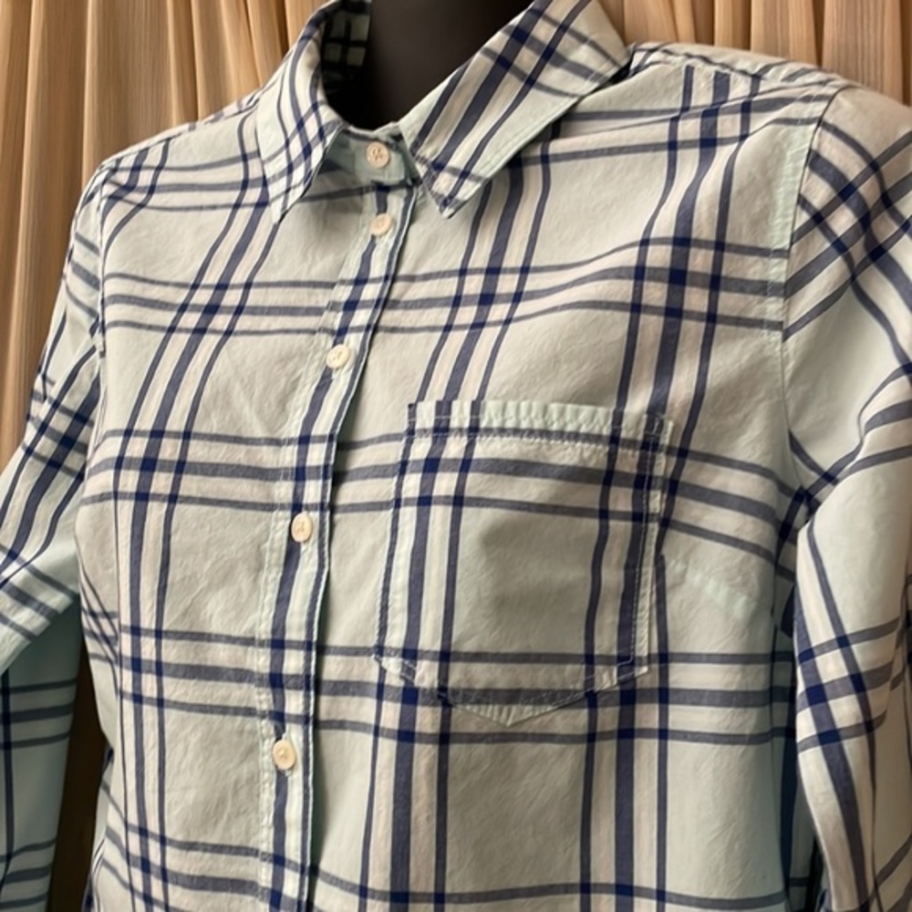 Small Banana Republic Blouse Button Down Mint & Navy